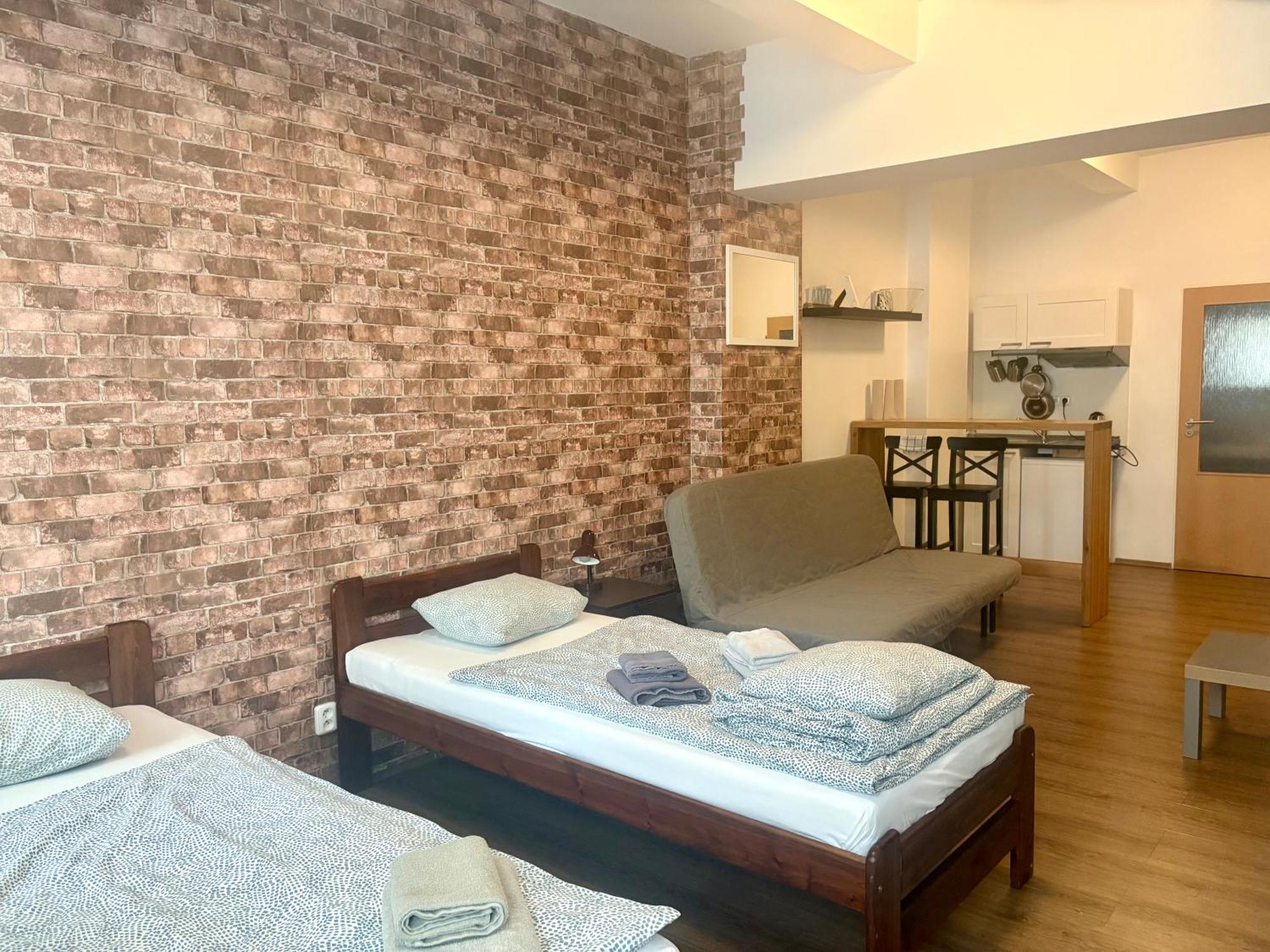 Zizkov Cosy Studio Apartments Prague Exterior photo