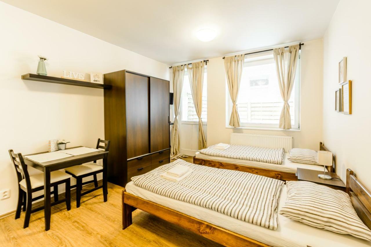 Zizkov Cosy Studio Apartments Prague Exterior photo